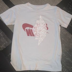 Jordan air boys medium tee